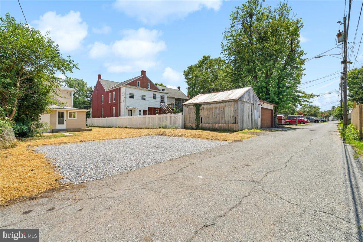 DOWNTOWN FREDERICK - Residential