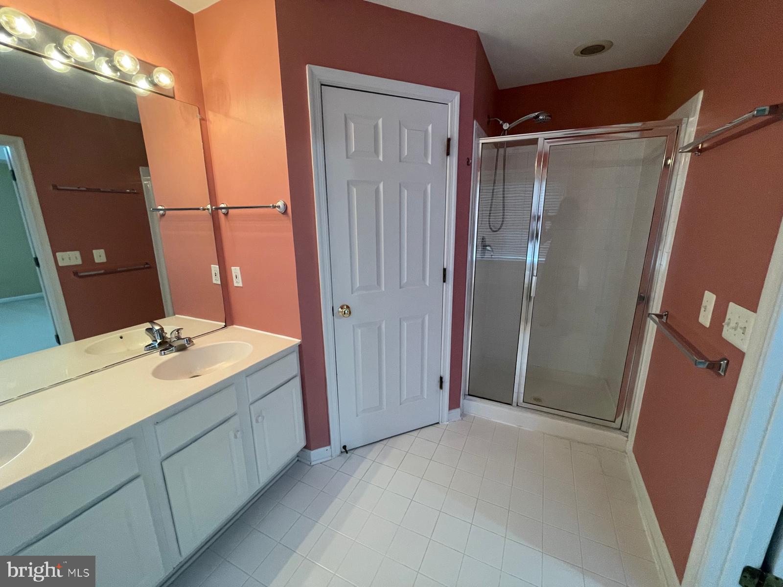 OAKMILL - Residential Lease