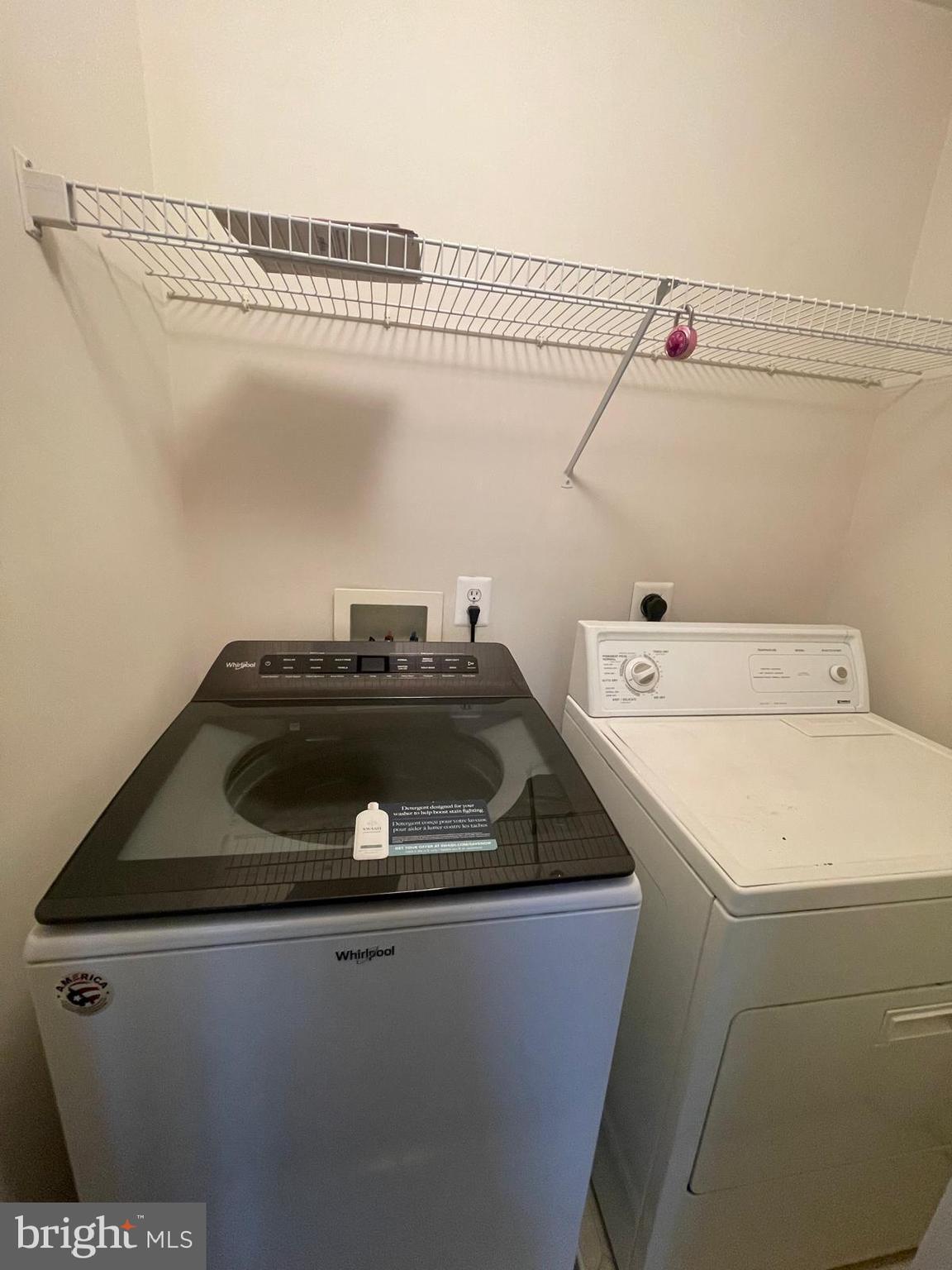 OAKMILL - Residential Lease