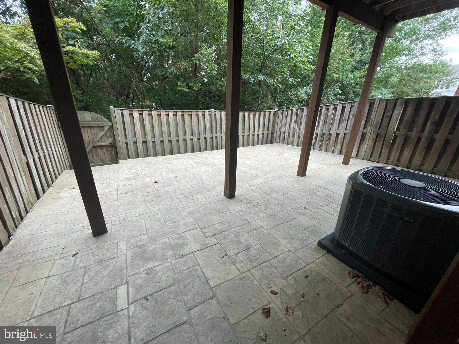 OAKMILL - Residential Lease