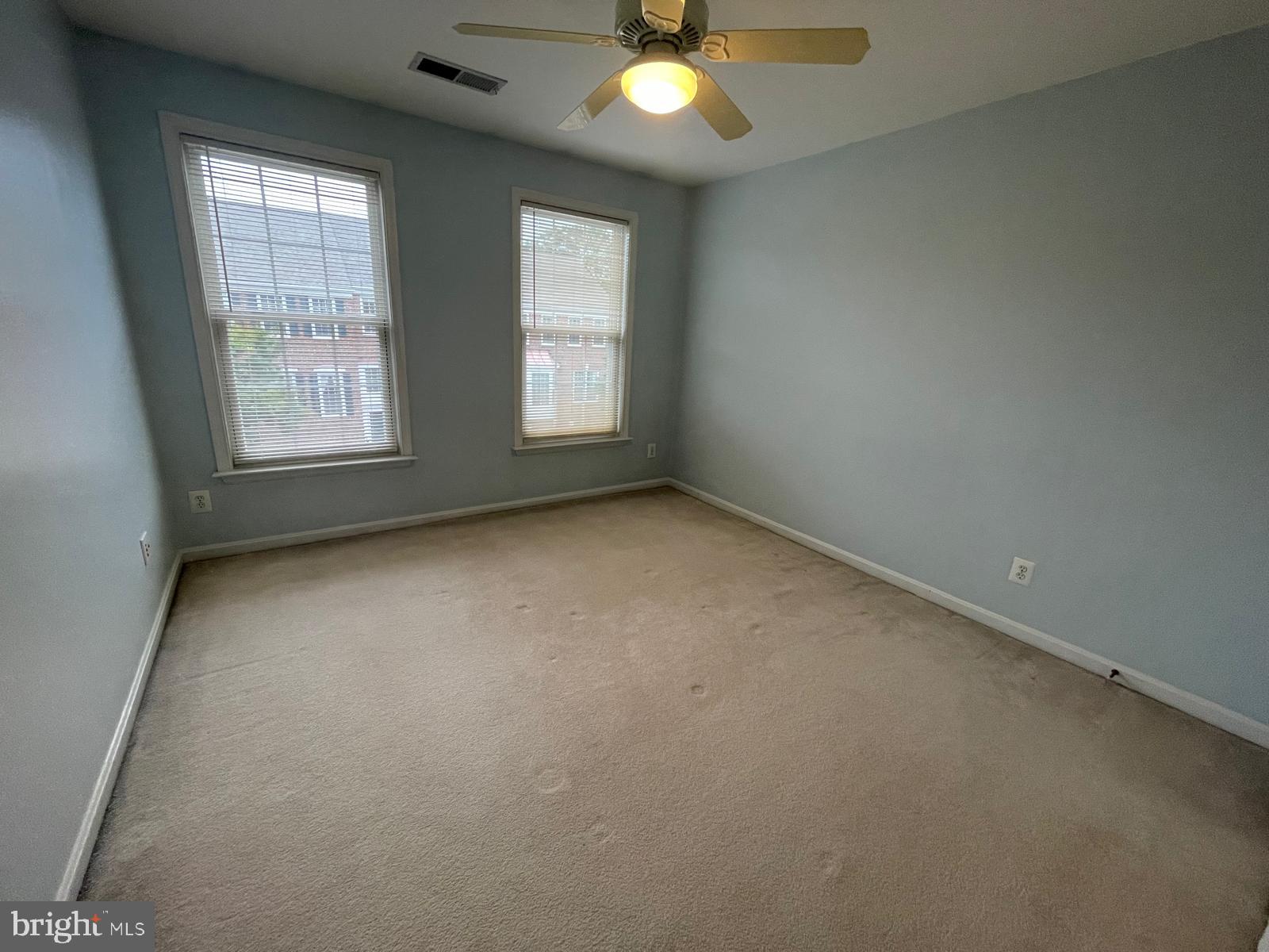 OAKMILL - Residential Lease