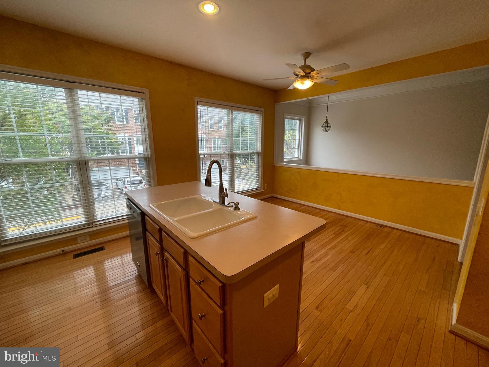 OAKMILL - Residential Lease