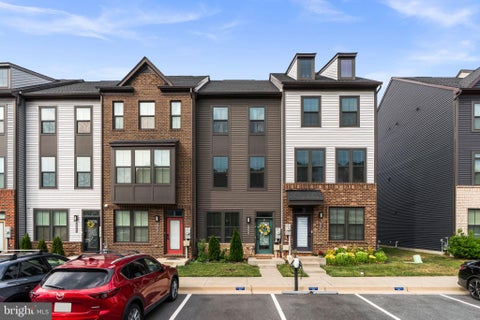Townhouse For Sale - 649 Lakemont Drive<br/> GLEN BURNIE, MD 21060