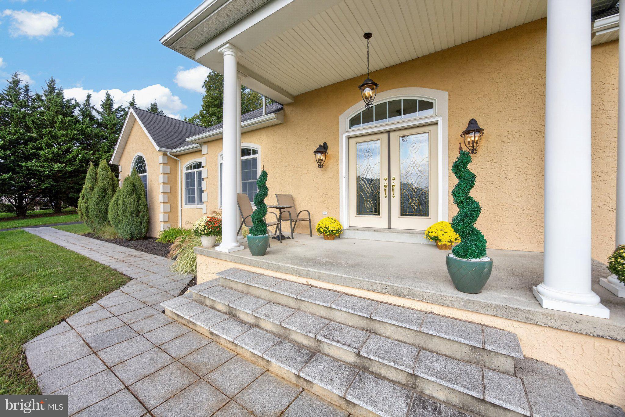 26 KRISTINE AVENUE