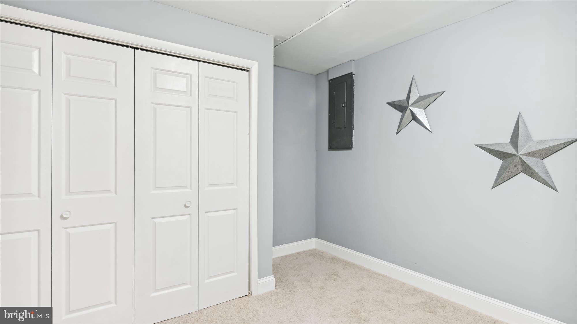 CARMODY HILLS - Residential