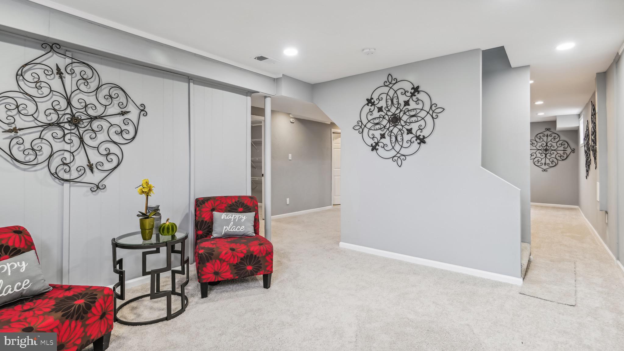 CARMODY HILLS - Residential