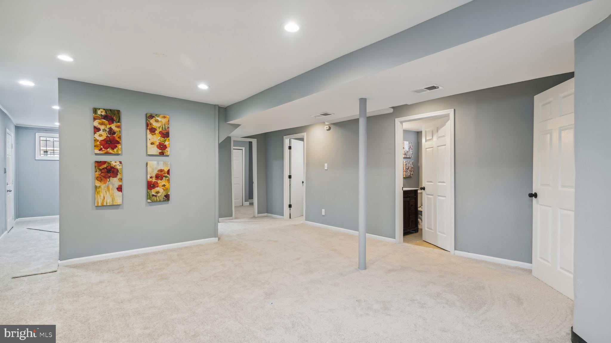 CARMODY HILLS - Residential