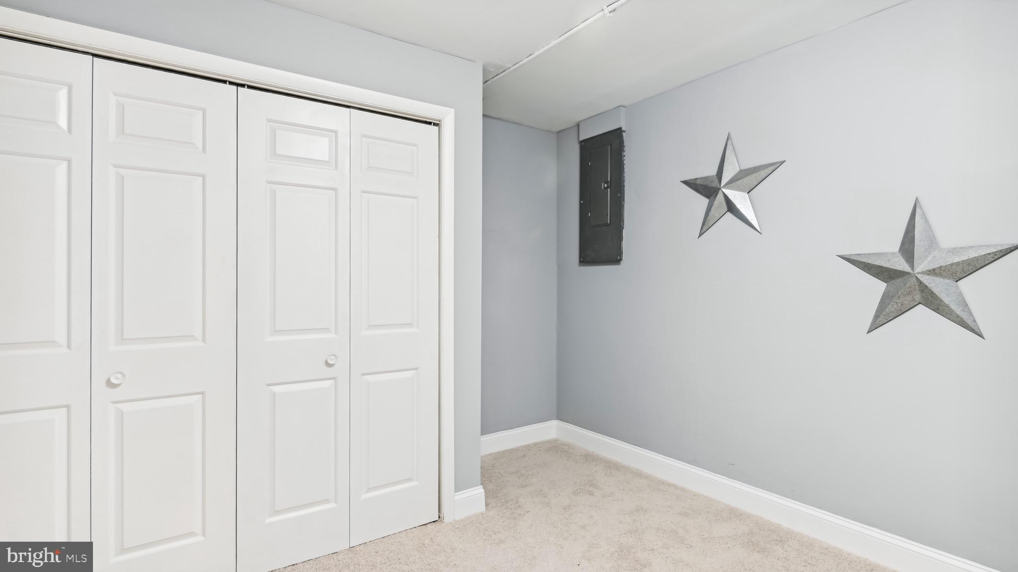 CARMODY HILLS - Residential