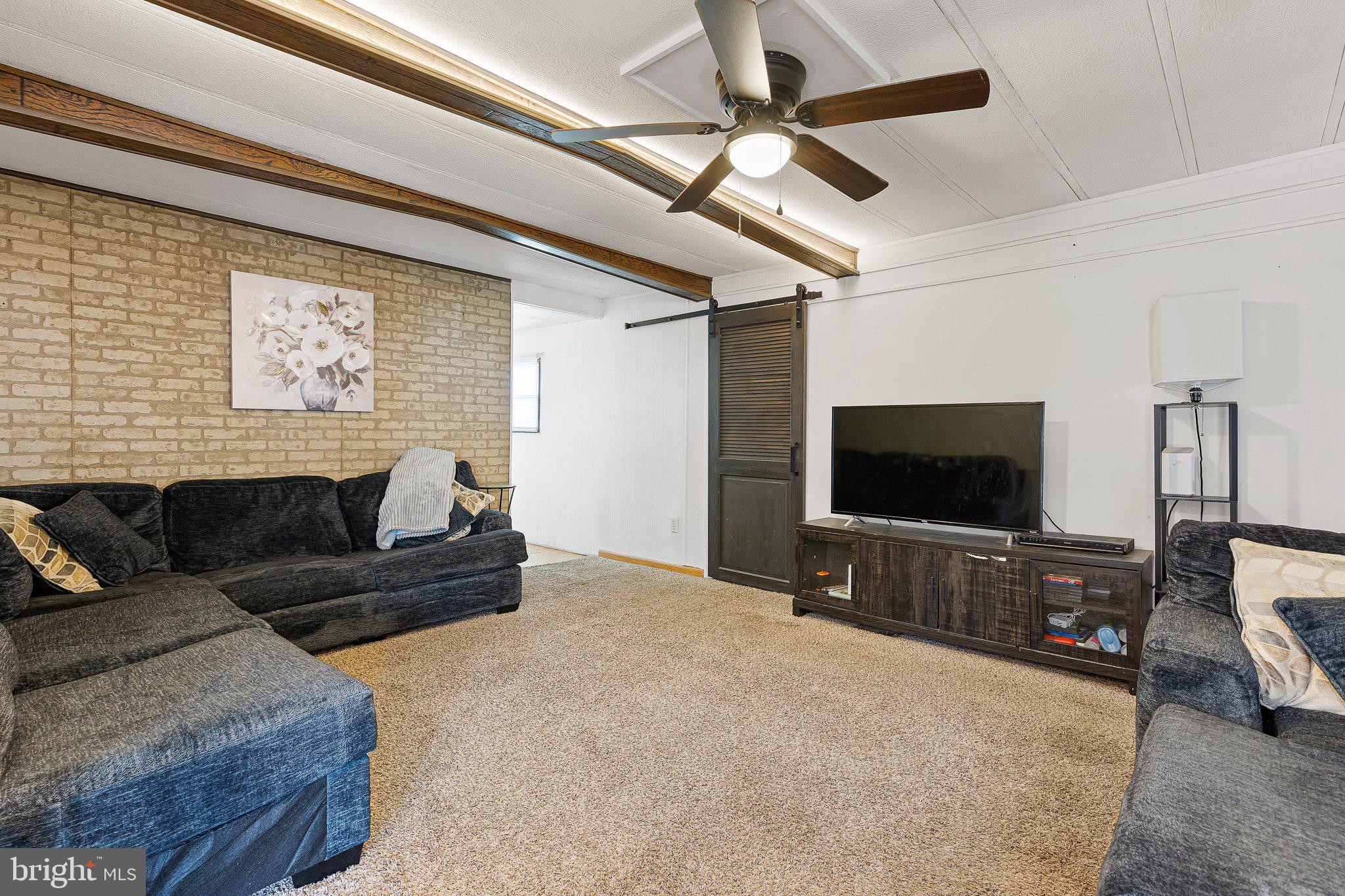 13 N DRAGON DRIVE A008