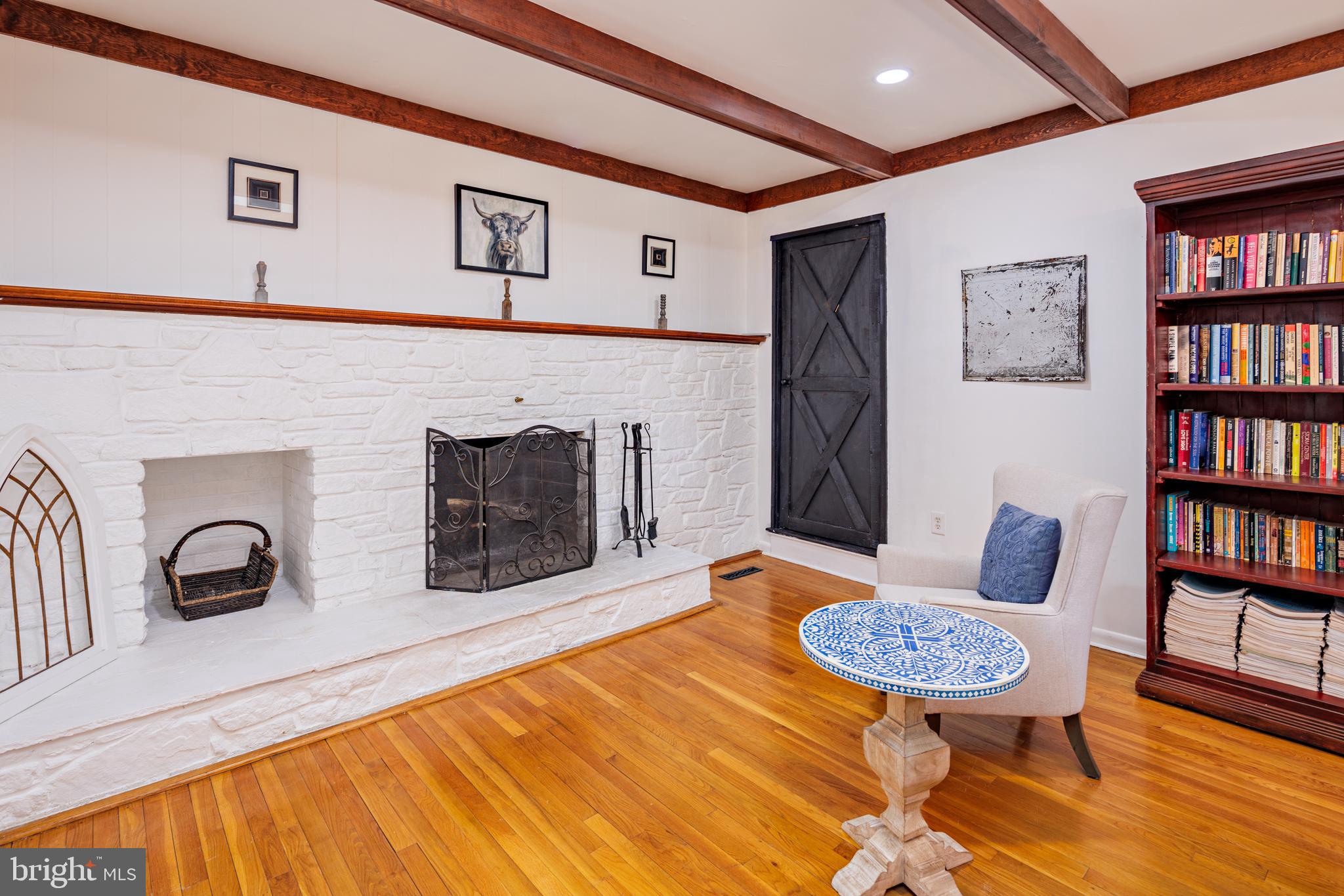 4 CHARTWELL COURT