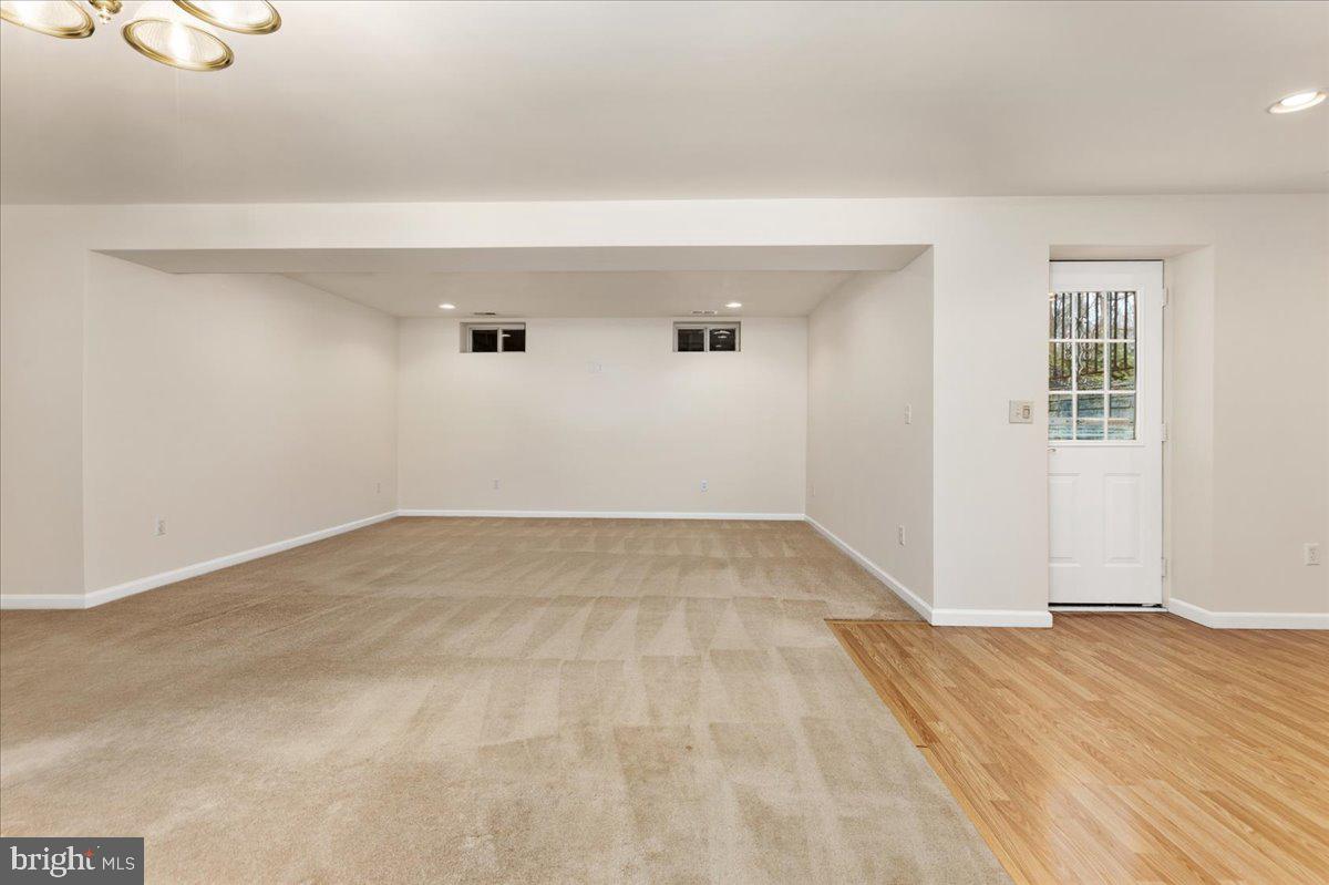 WESLEY WOODS - Residential