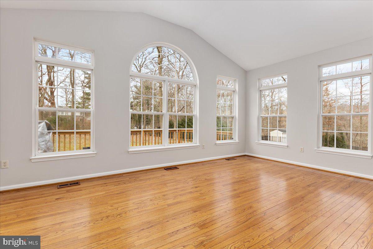 WESLEY WOODS - Residential