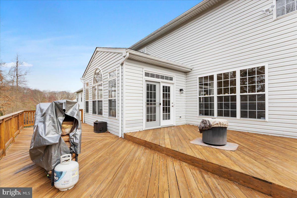 WESLEY WOODS - Residential