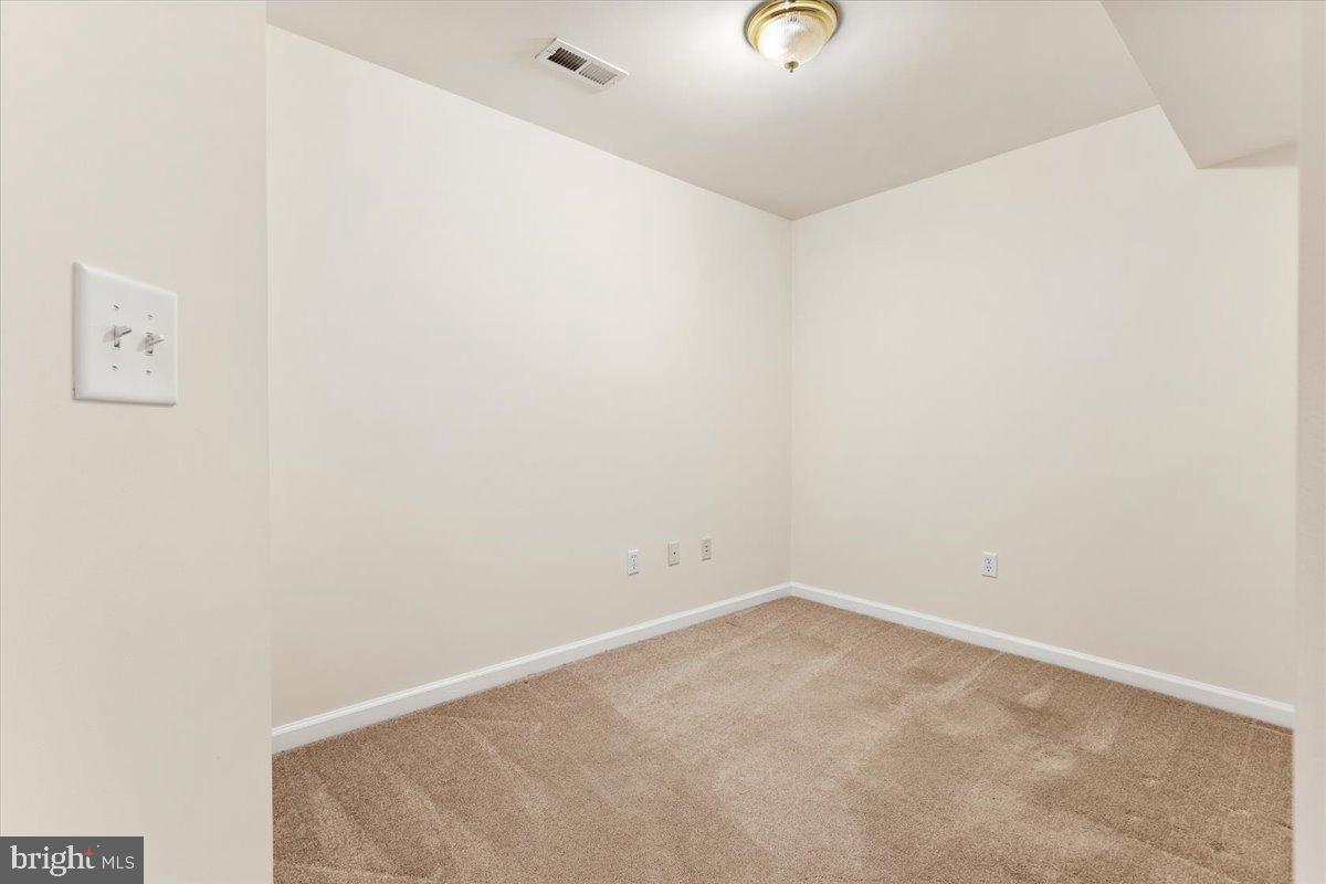 WESLEY WOODS - Residential