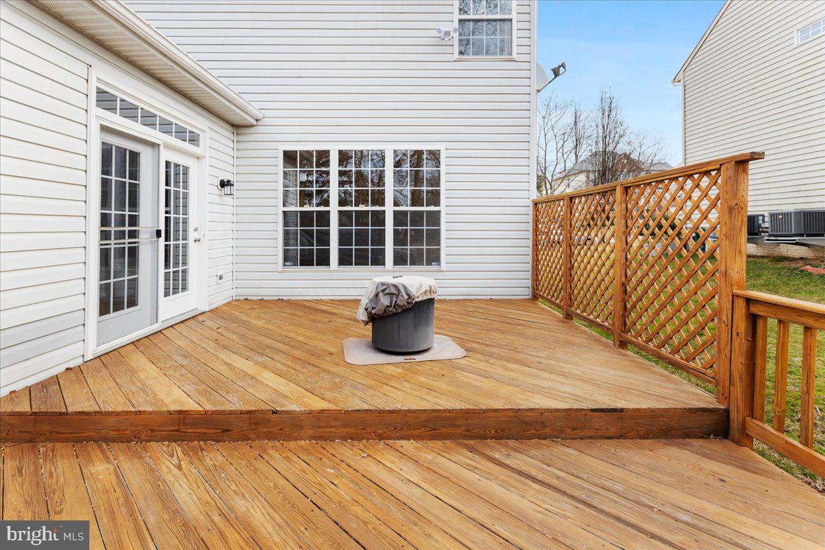 WESLEY WOODS - Residential