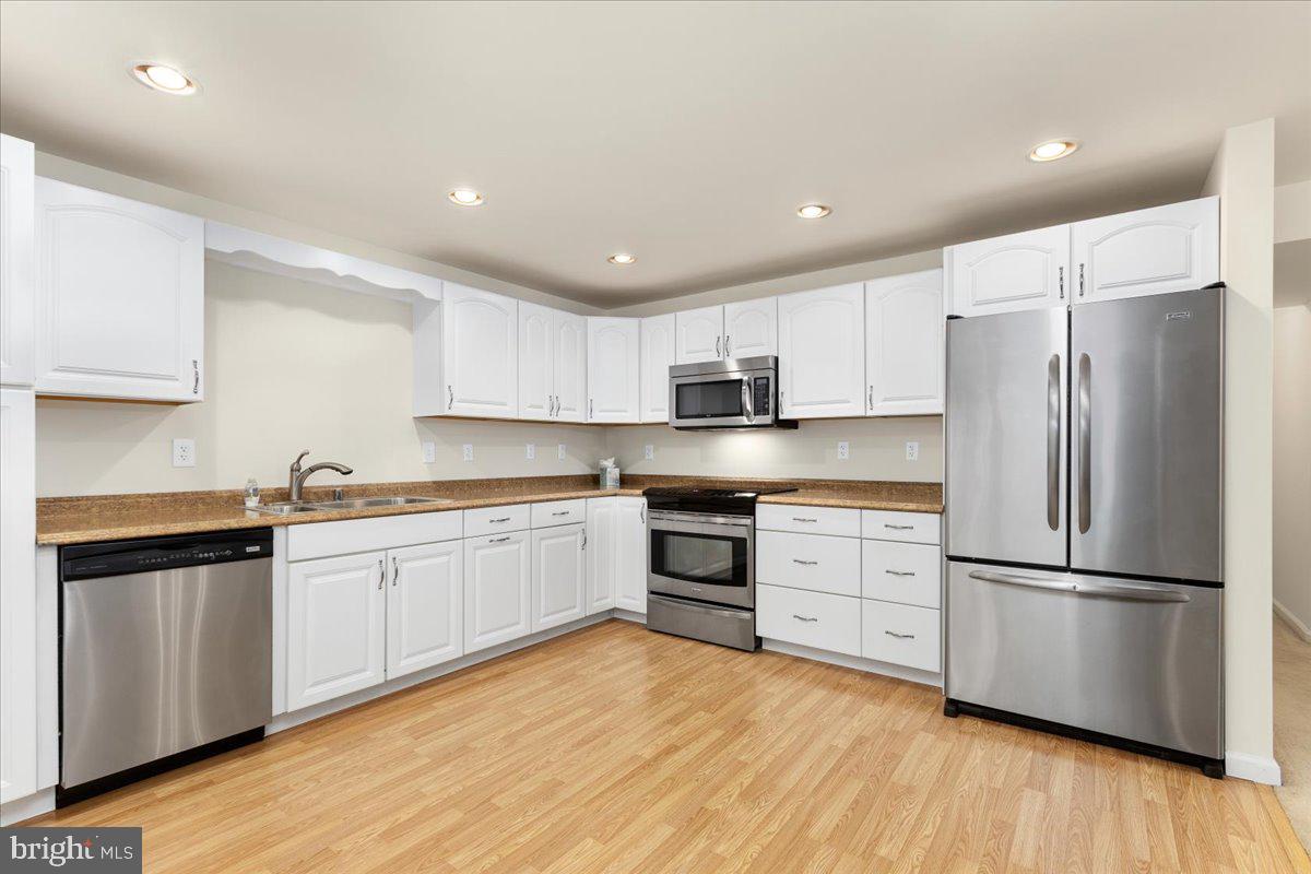 WESLEY WOODS - Residential