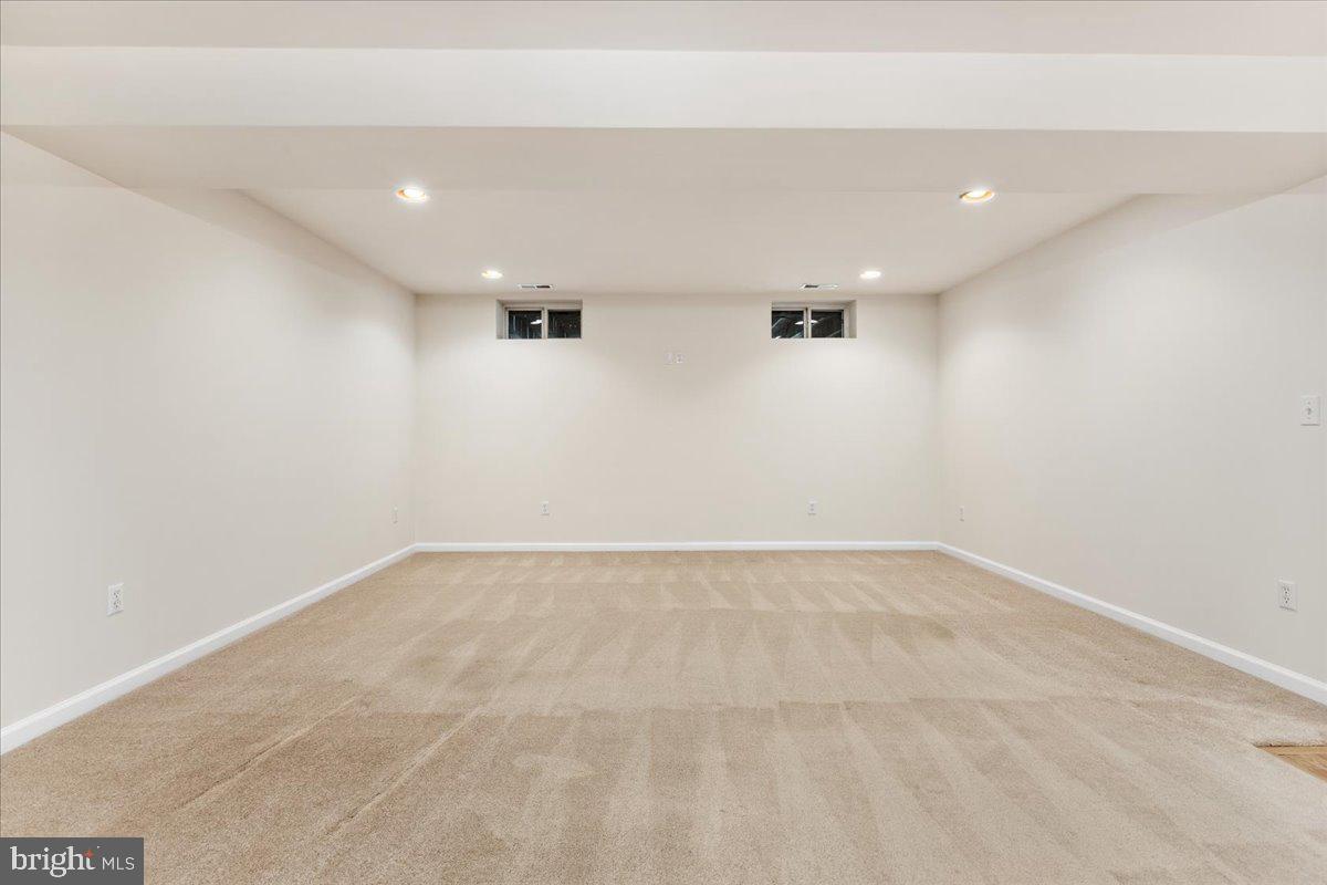 WESLEY WOODS - Residential