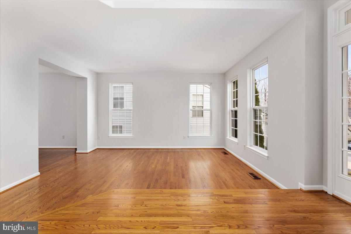 WESLEY WOODS - Residential