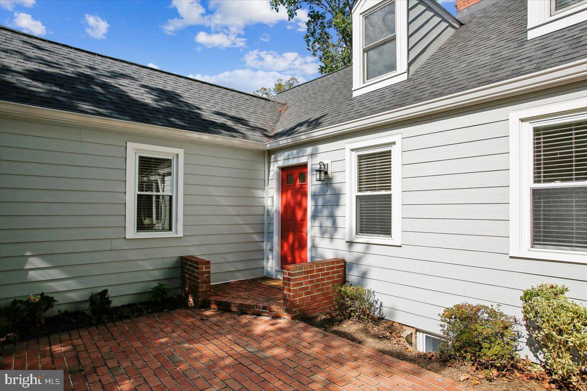606 TIMBER LANE