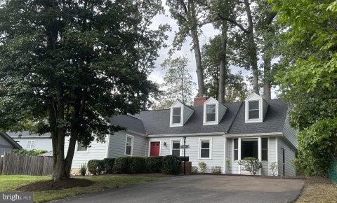 Photo of 606 Timber Lane, FALLS CHURCH, VA 22046 (MLS # VAFA2004272)