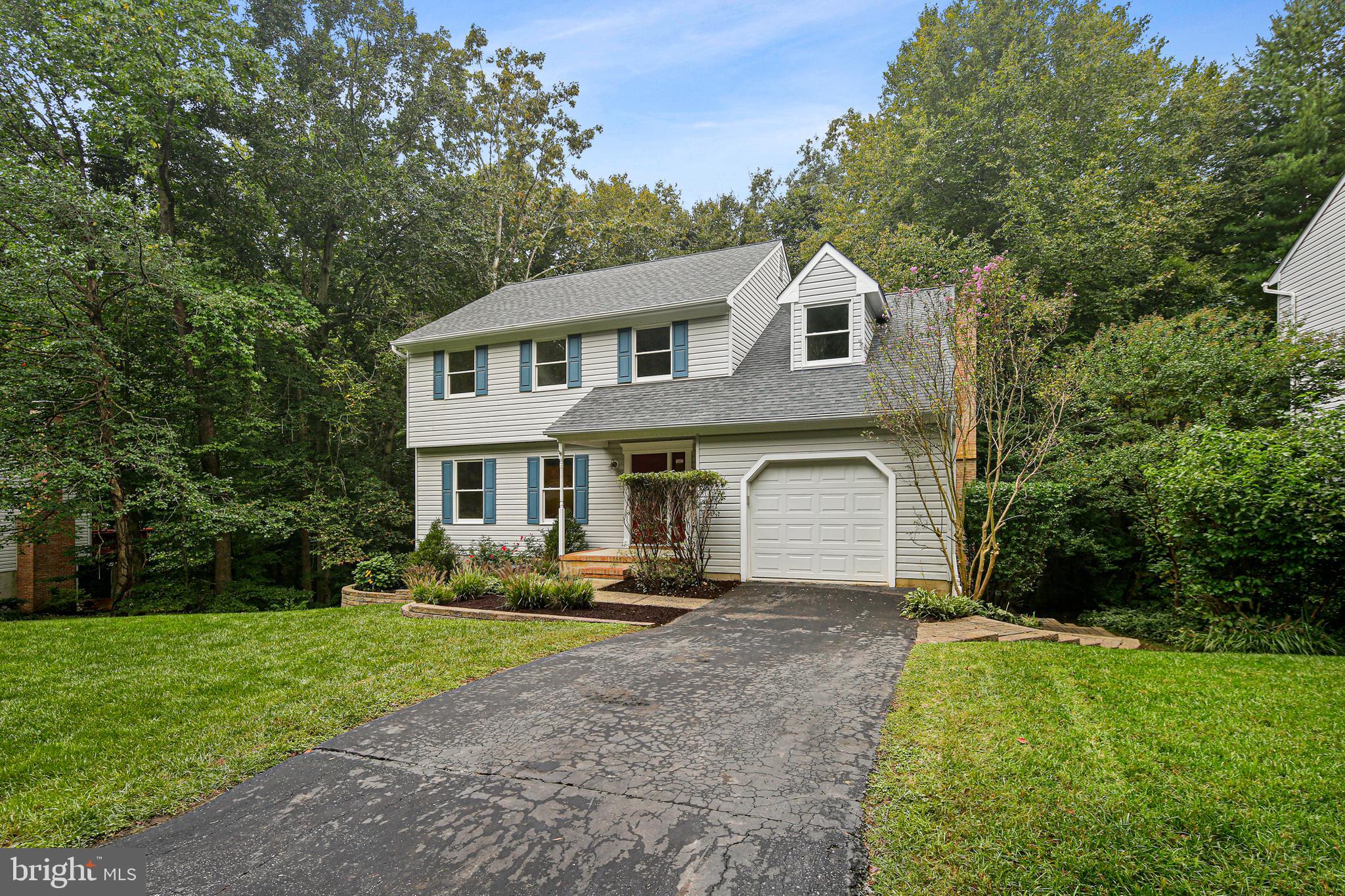 WOODFIELD VILLAGE - Residential