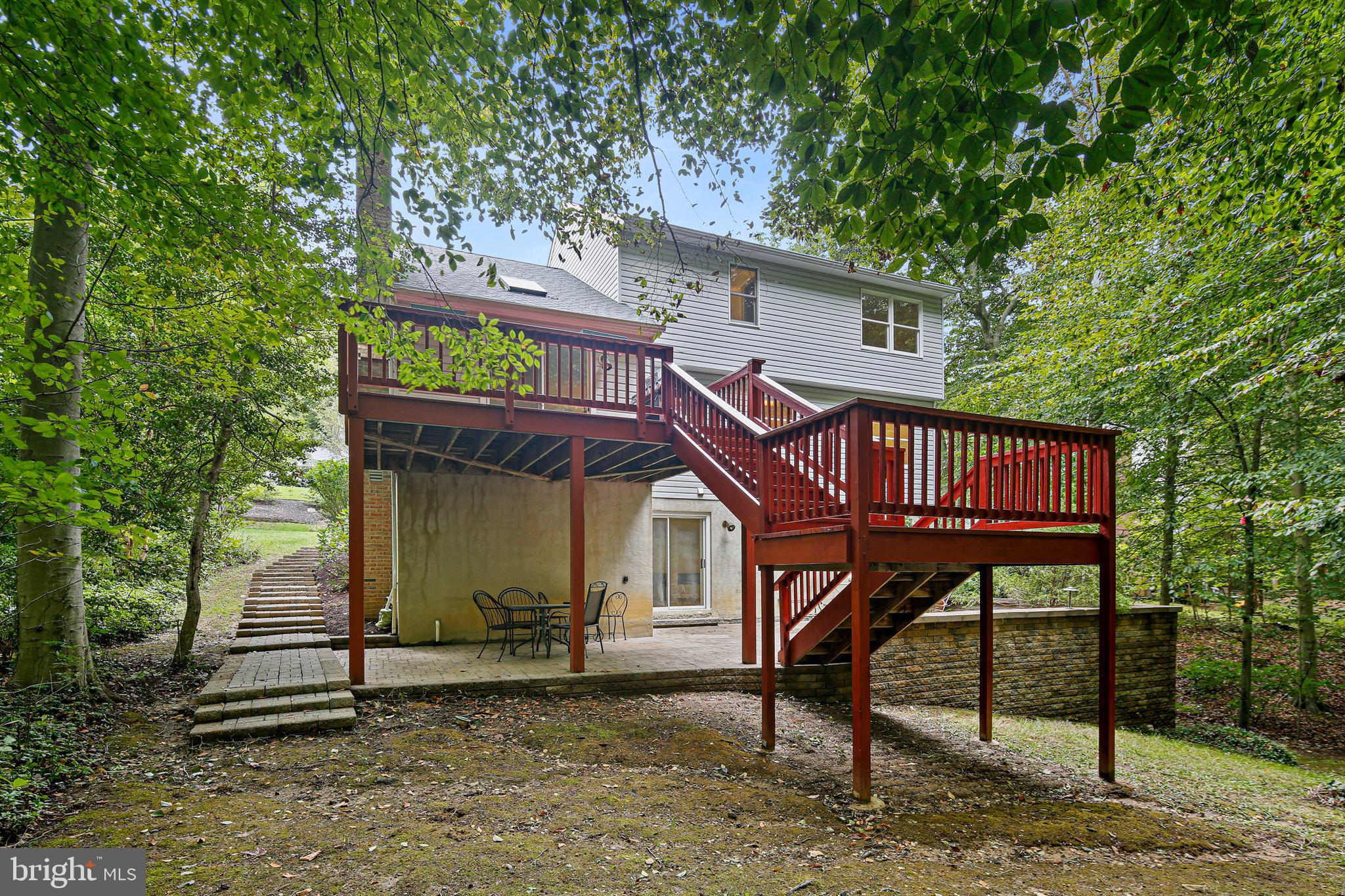 WOODFIELD VILLAGE - Residential