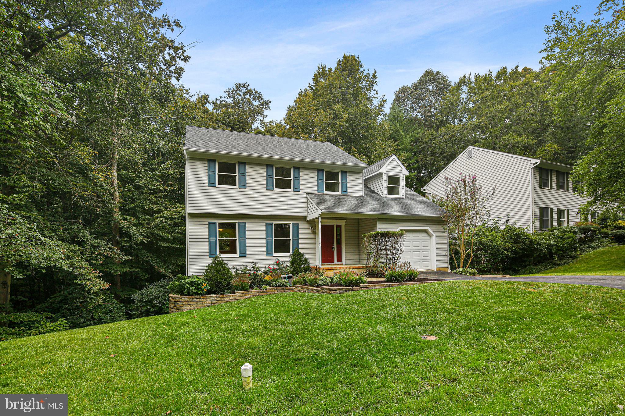 WOODFIELD VILLAGE - Residential