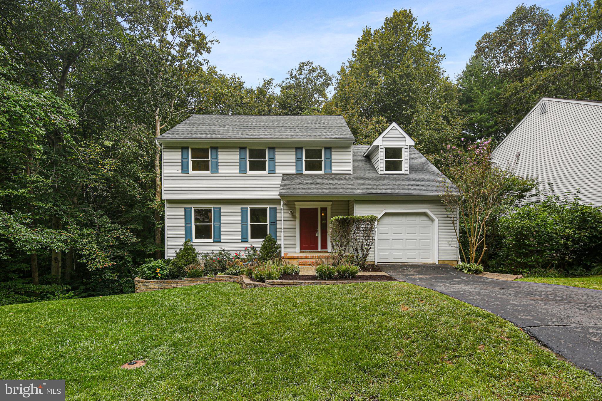 WOODFIELD VILLAGE - Residential