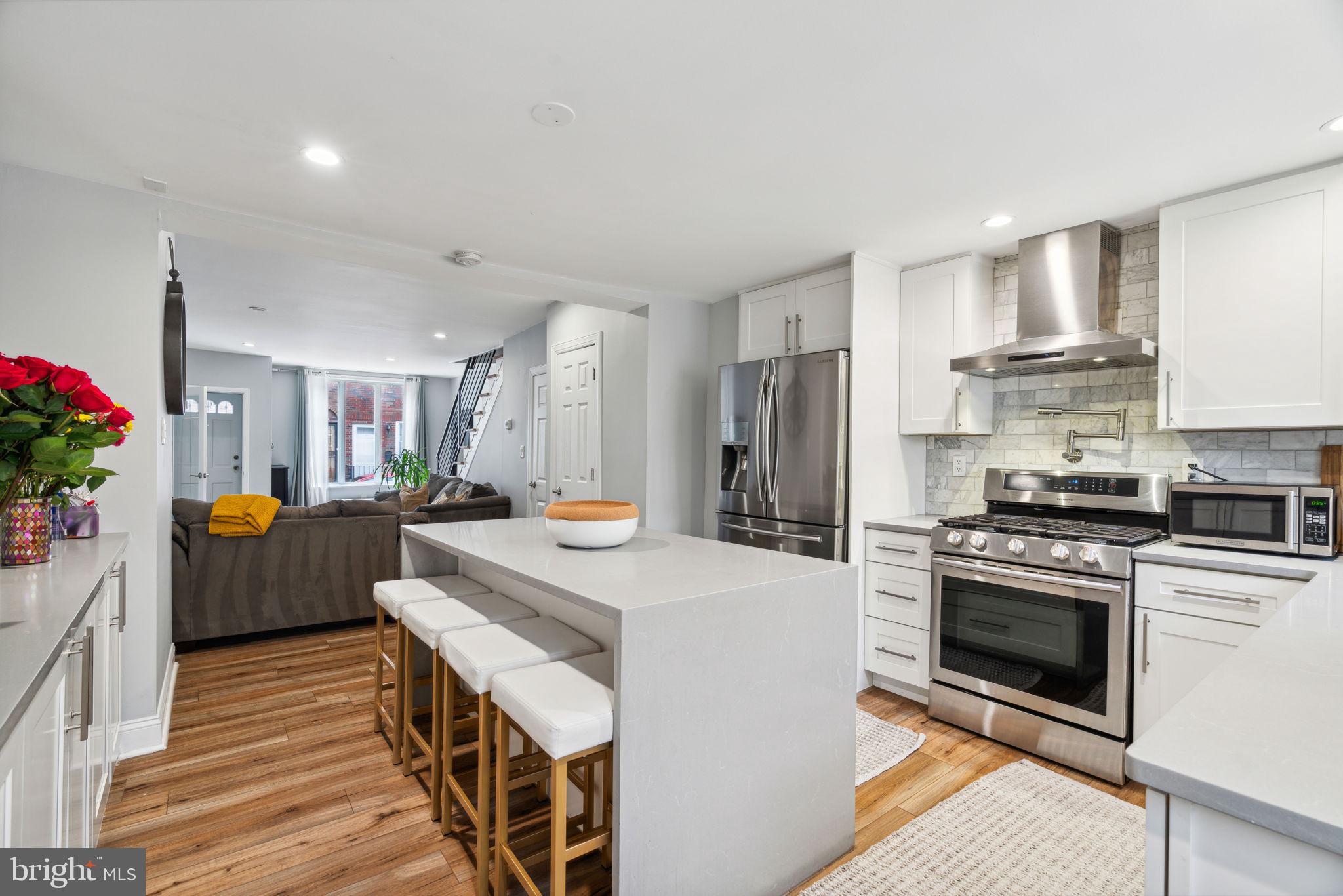 BELLA VISTA - Residential