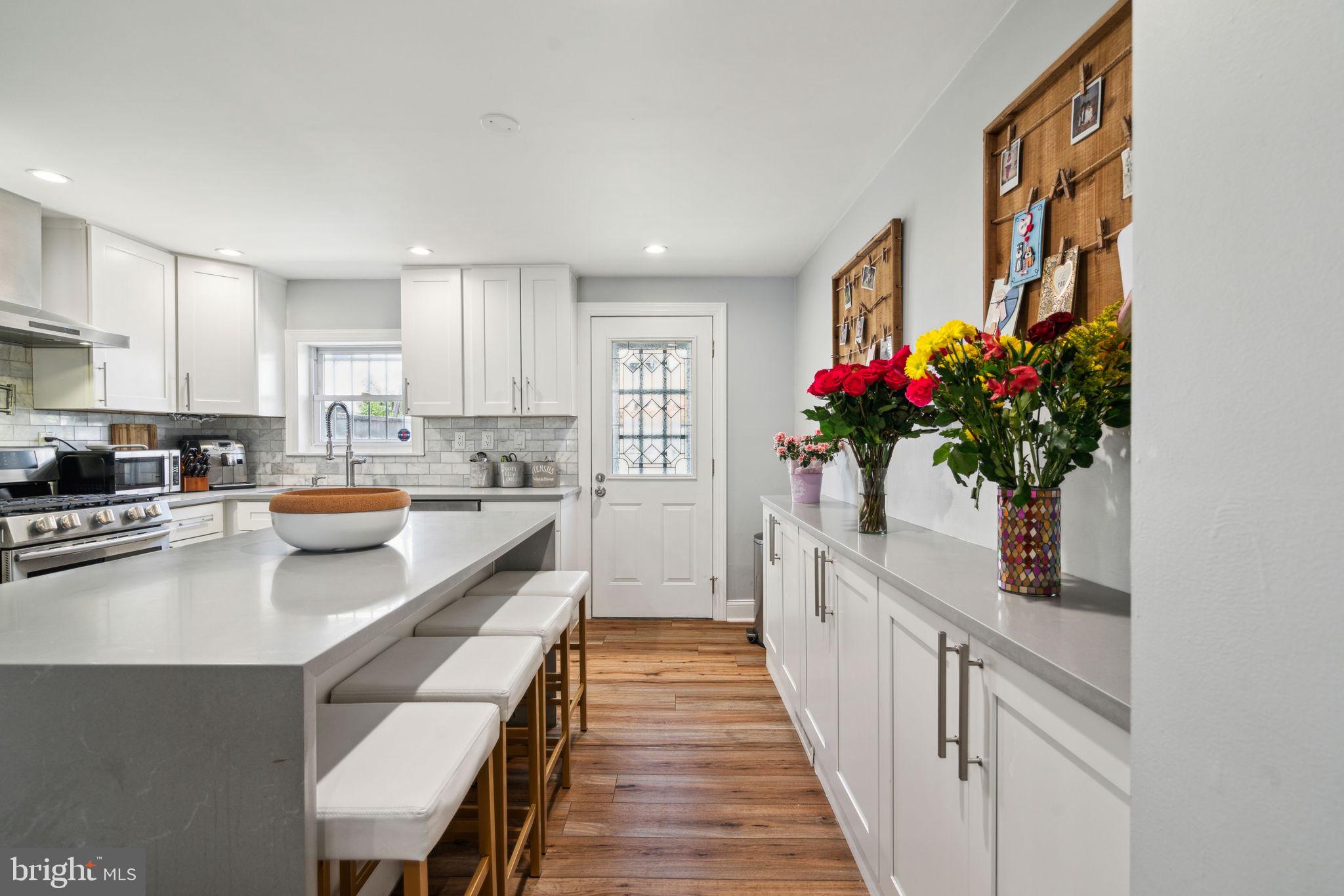 BELLA VISTA - Residential