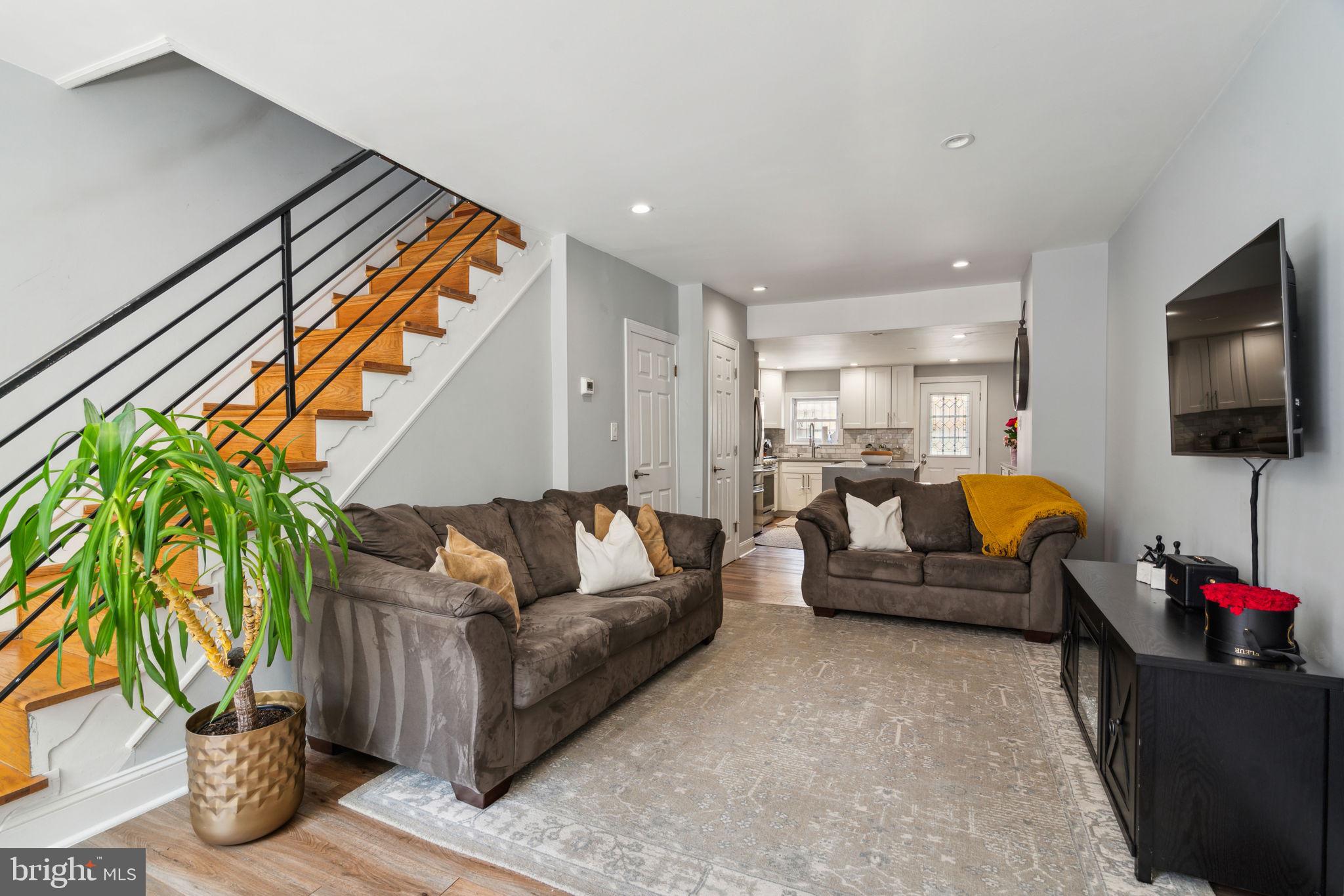 BELLA VISTA - Residential