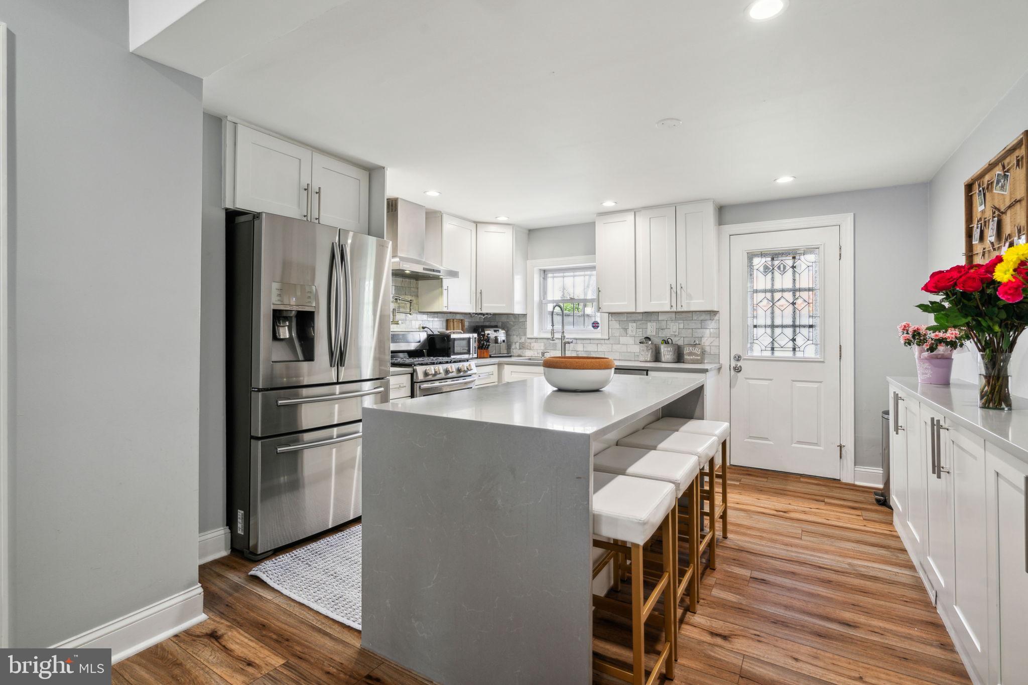 BELLA VISTA - Residential