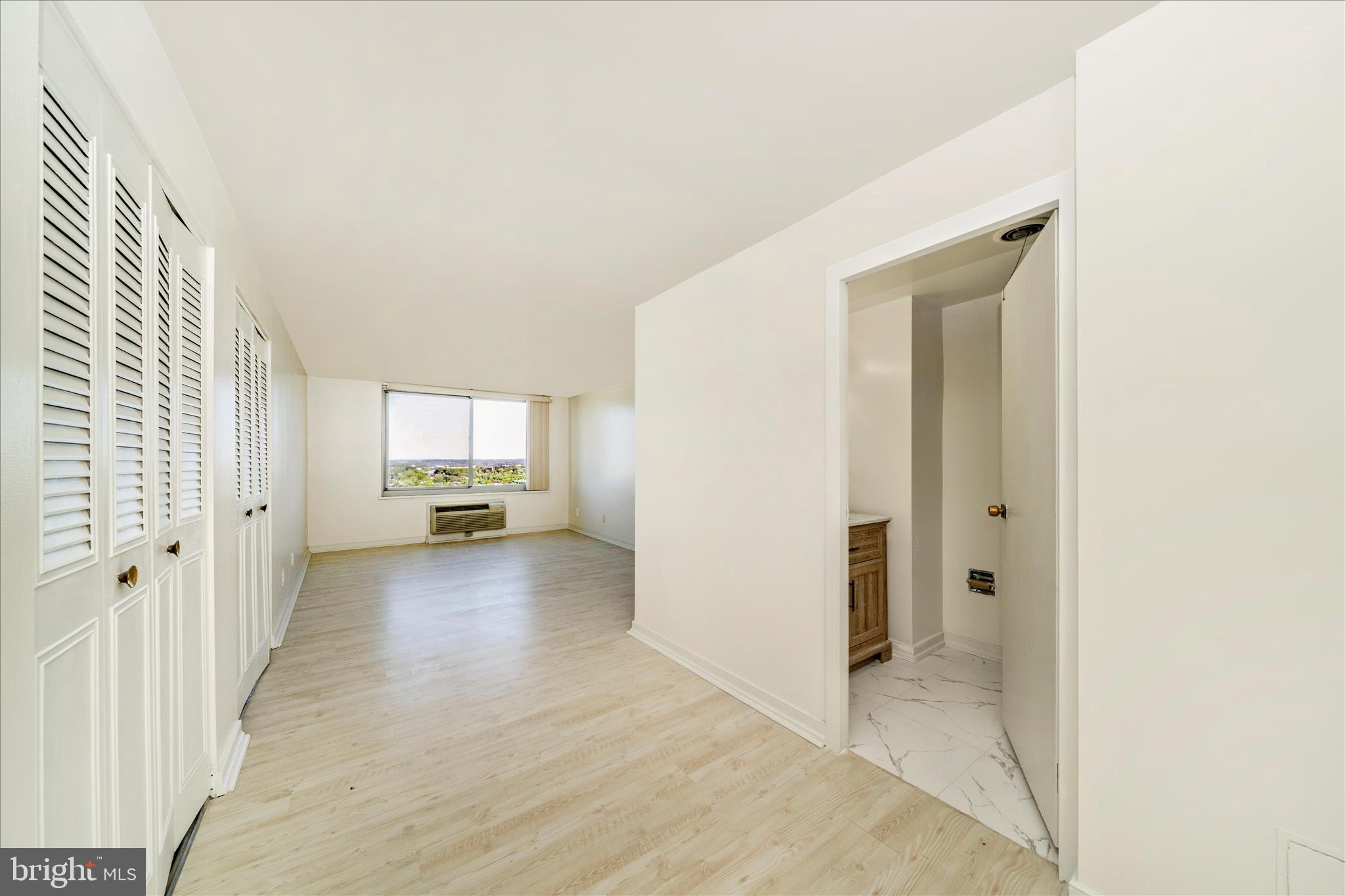 WASHINGTON TOWER - Residential