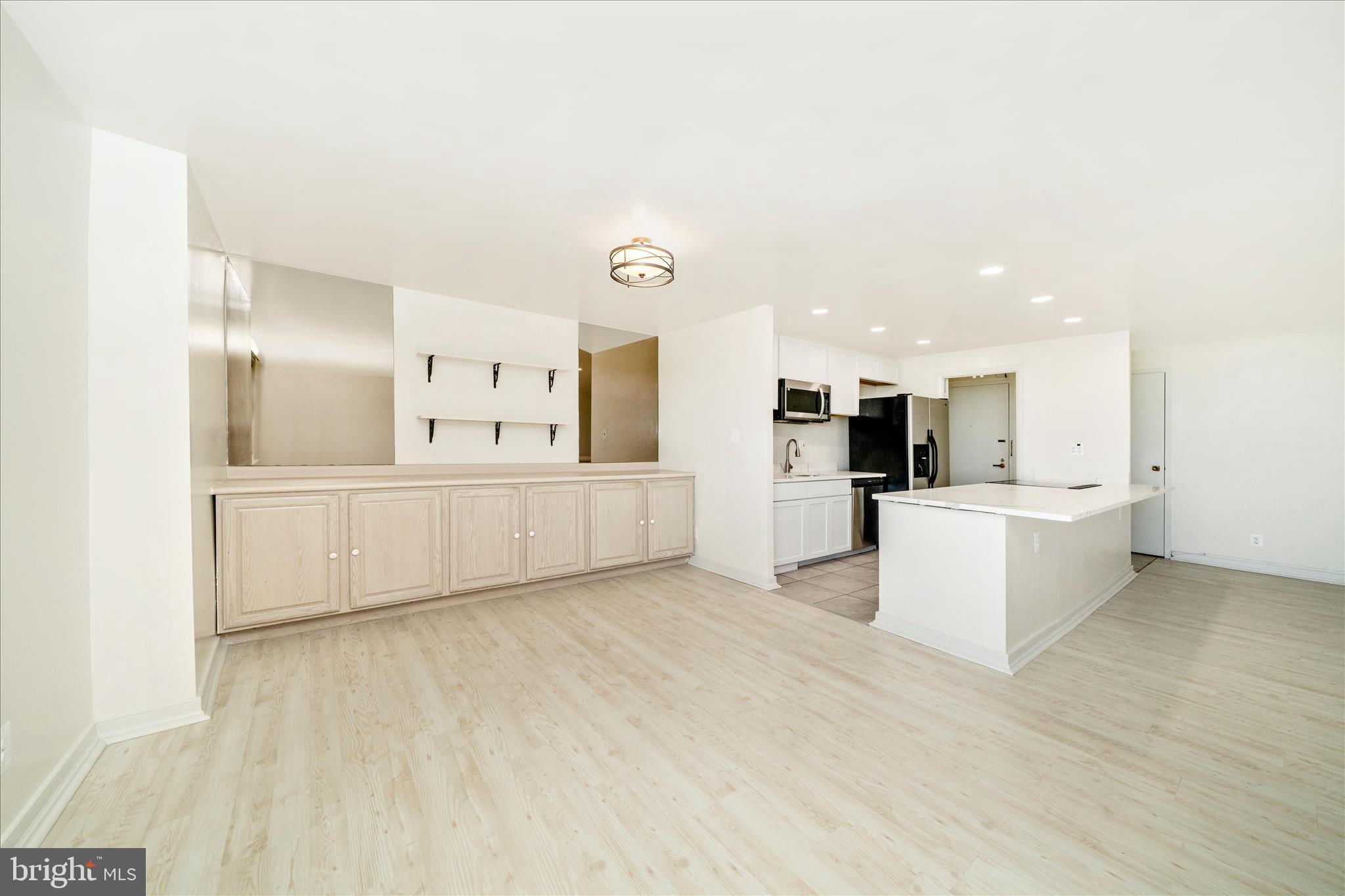 WASHINGTON TOWER - Residential