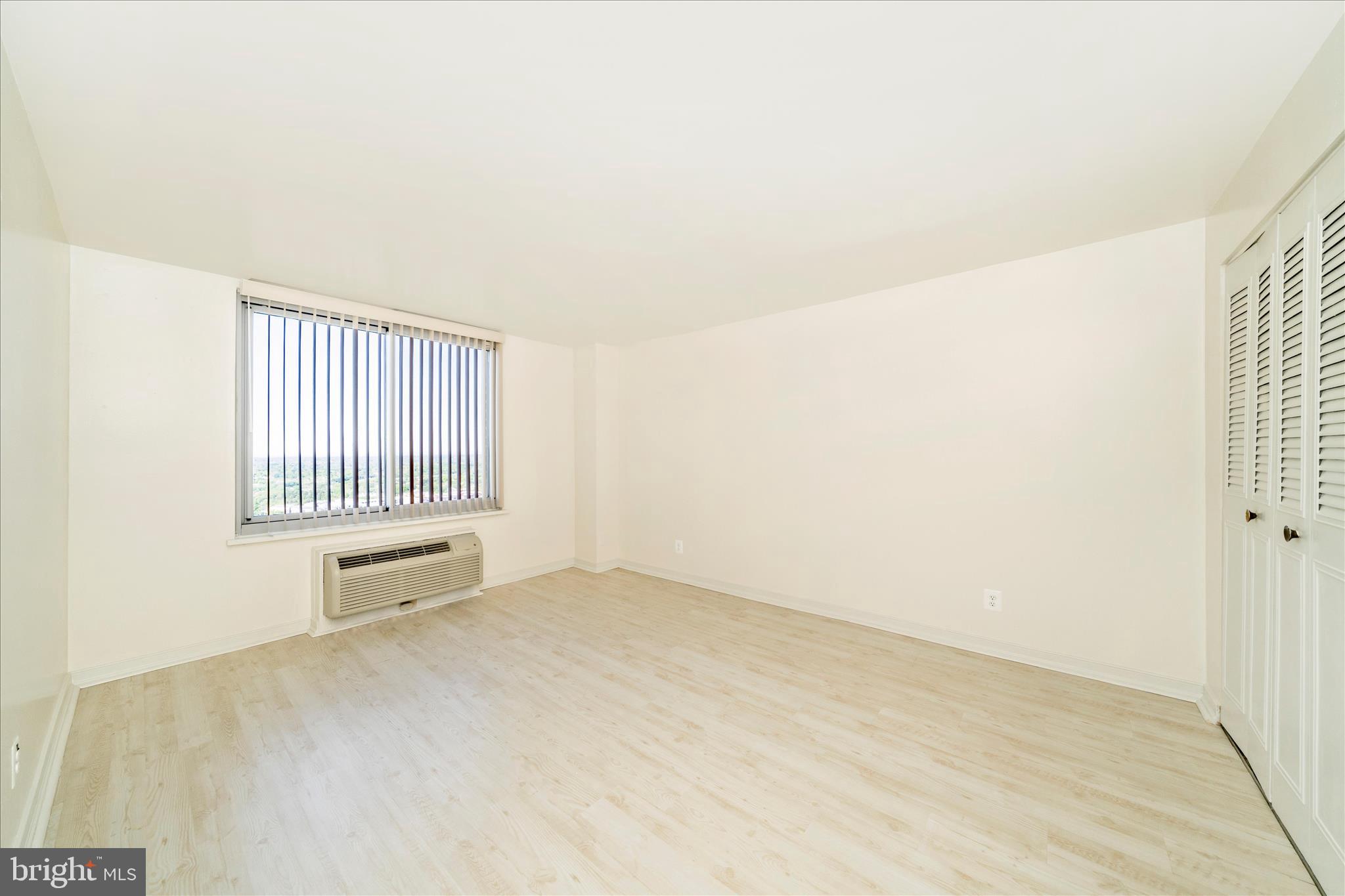 WASHINGTON TOWER - Residential