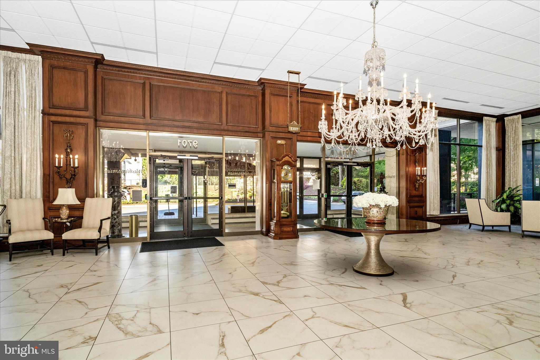 WASHINGTON TOWER - Residential