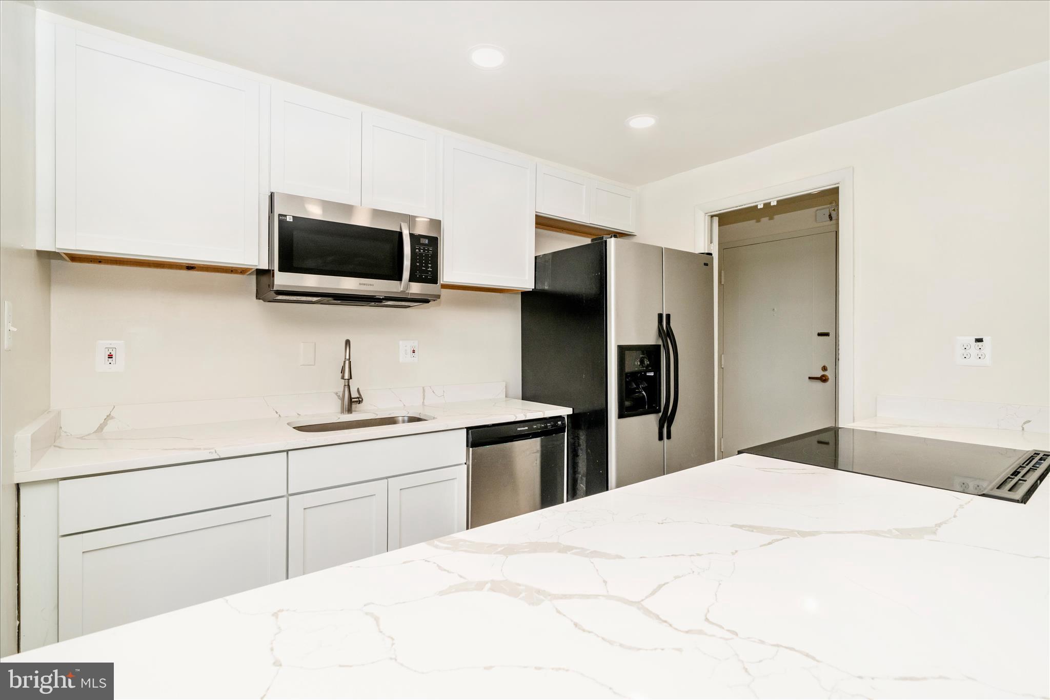 WASHINGTON TOWER - Residential