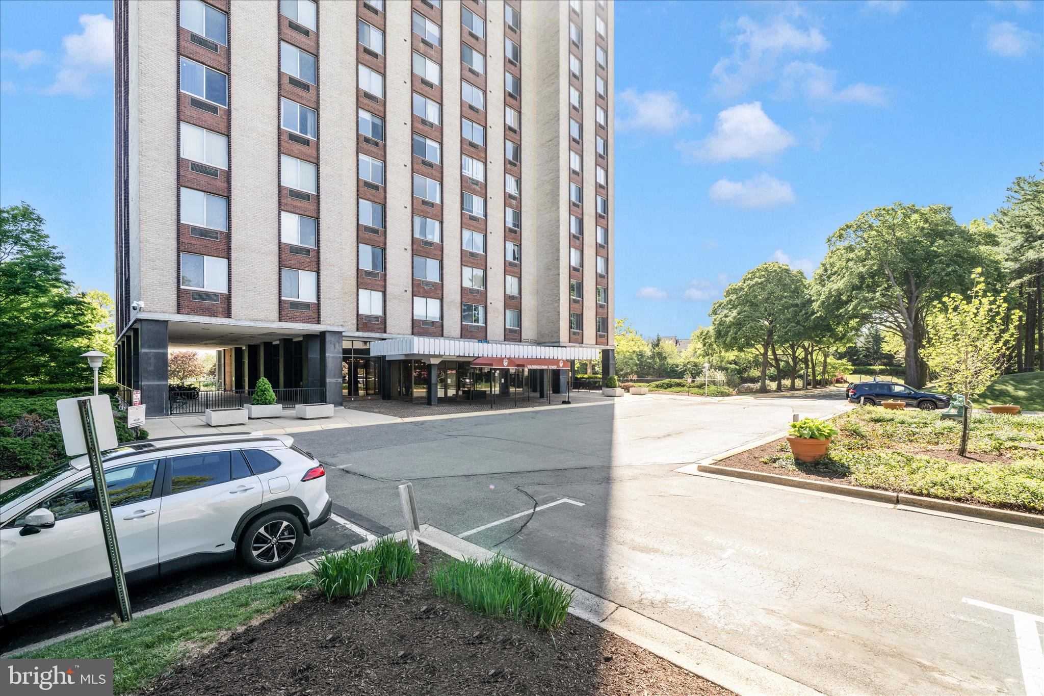 WASHINGTON TOWER - Residential