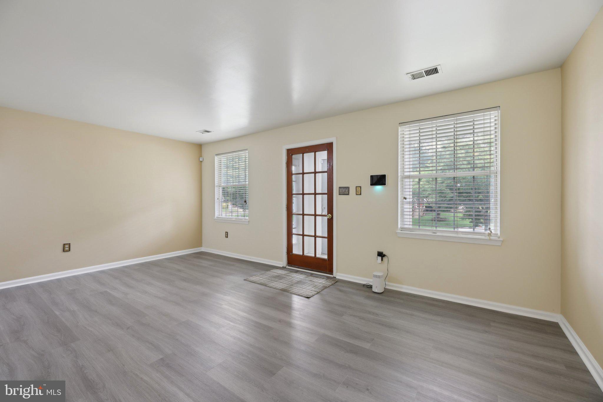 FOX RUN ESTATES - Residential