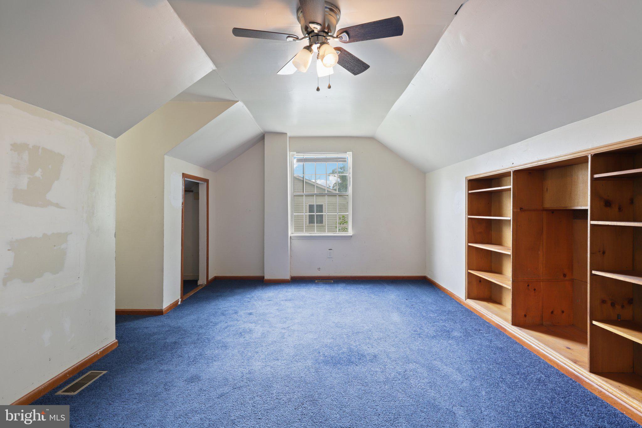 FOX RUN ESTATES - Residential