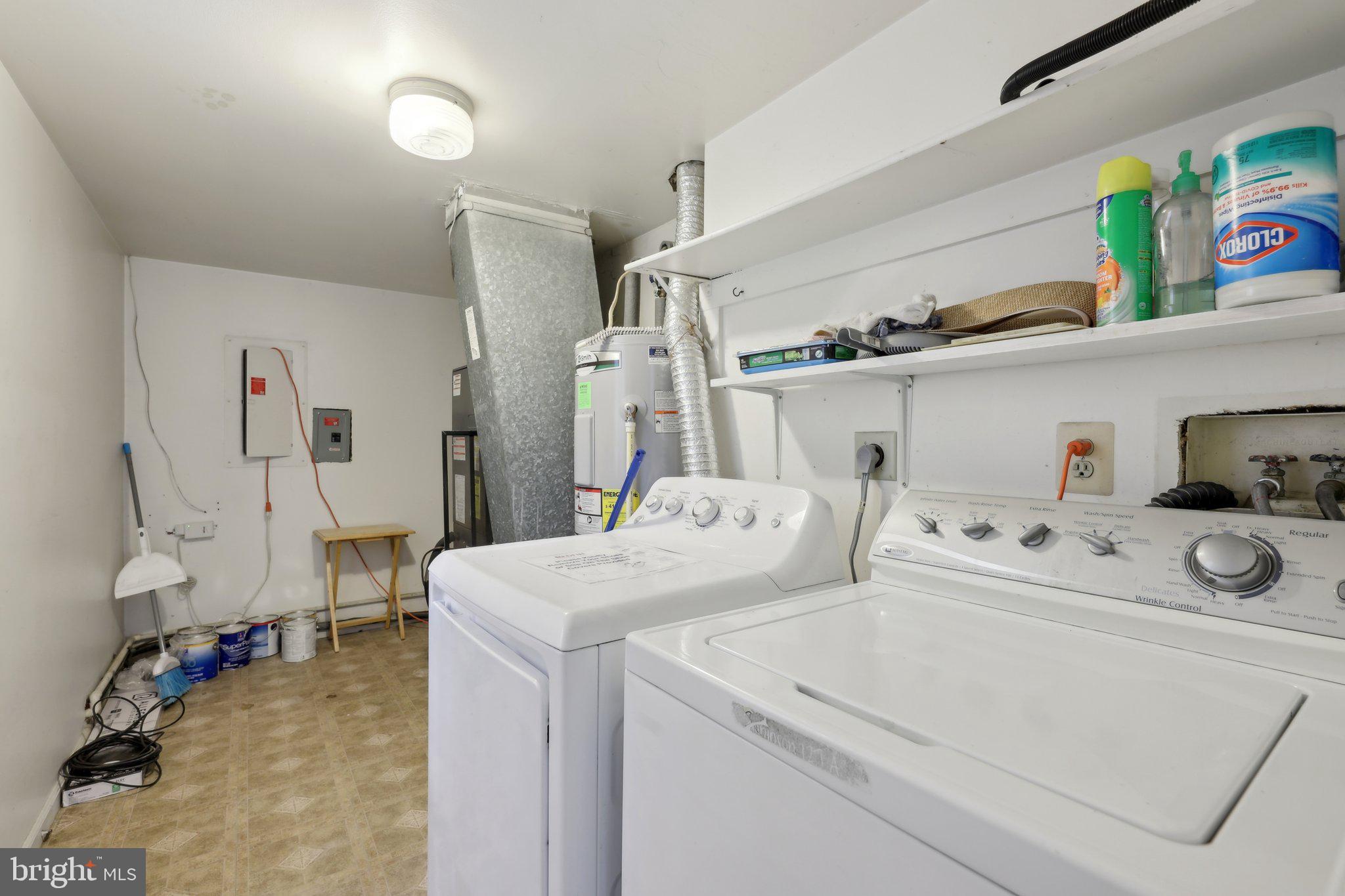 FOX RUN ESTATES - Residential