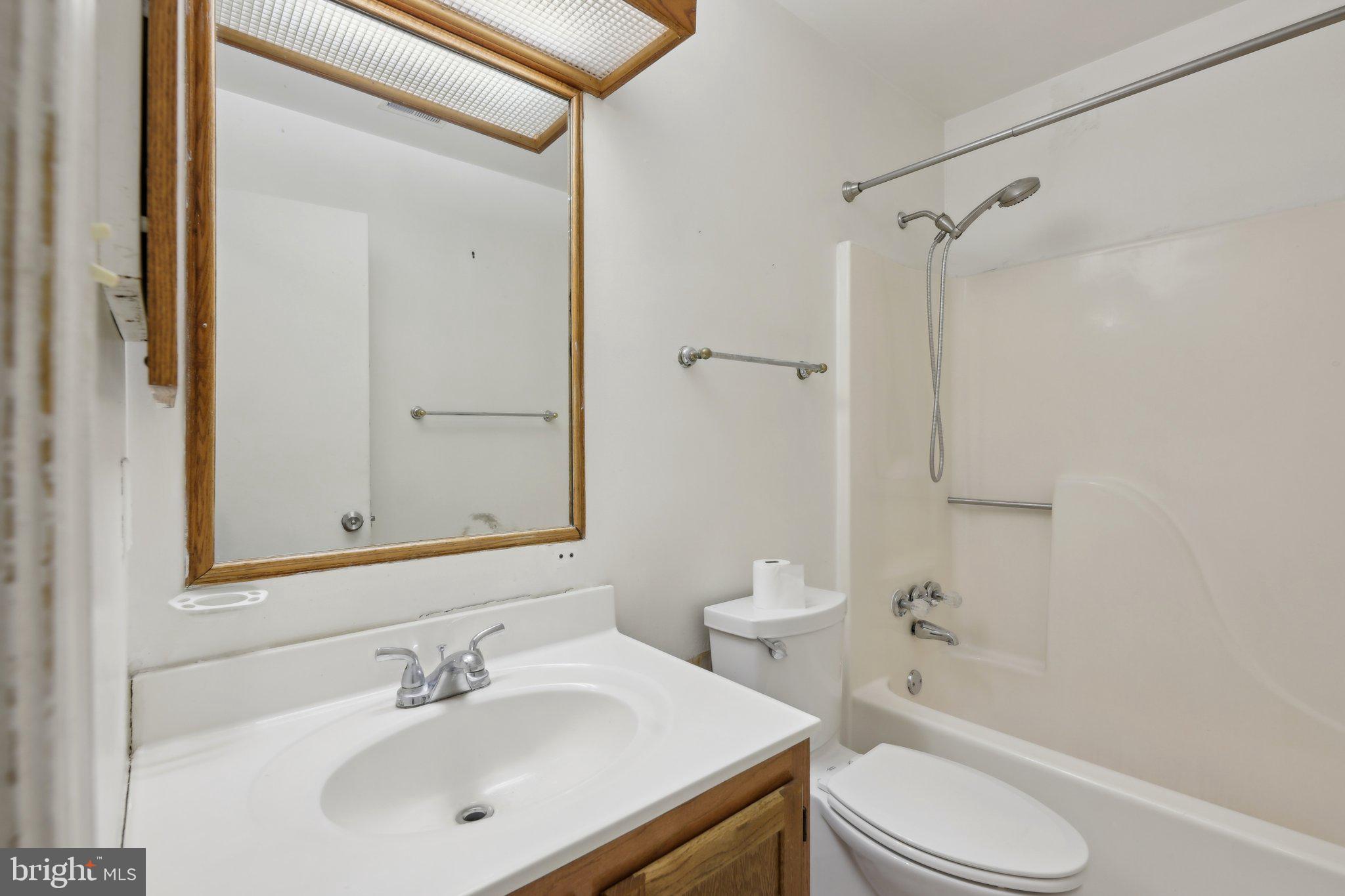 FOX RUN ESTATES - Residential