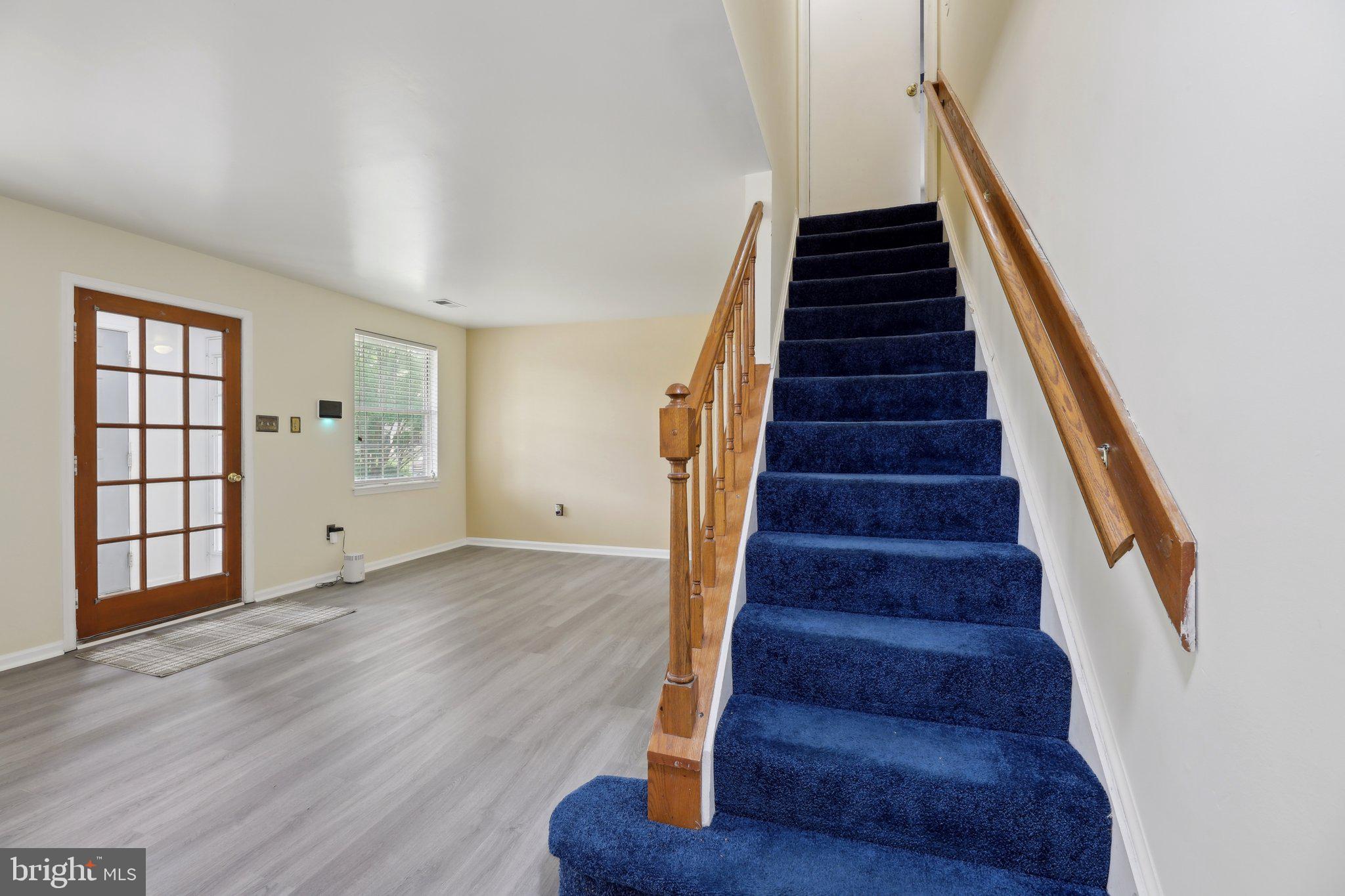 FOX RUN ESTATES - Residential