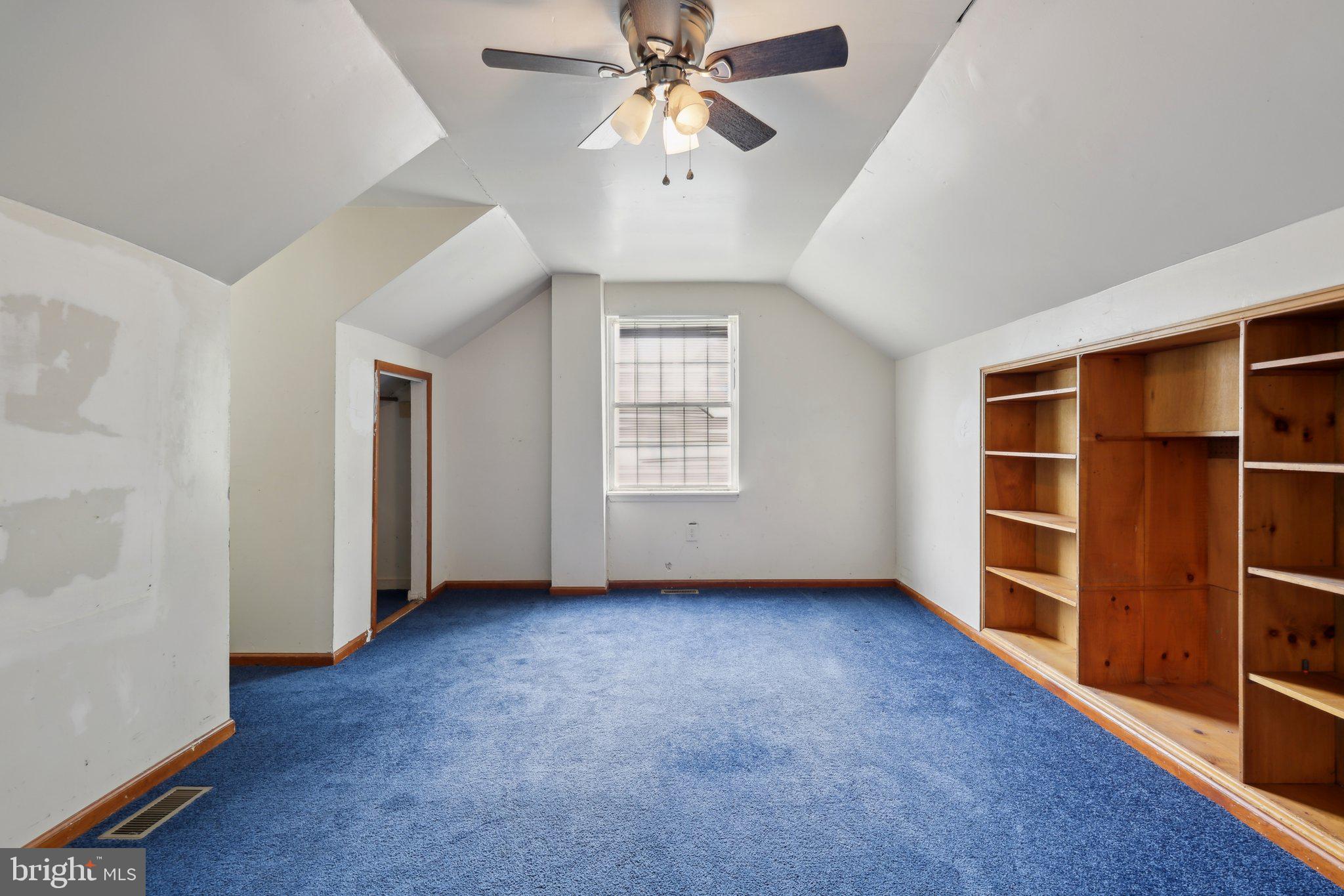 FOX RUN ESTATES - Residential