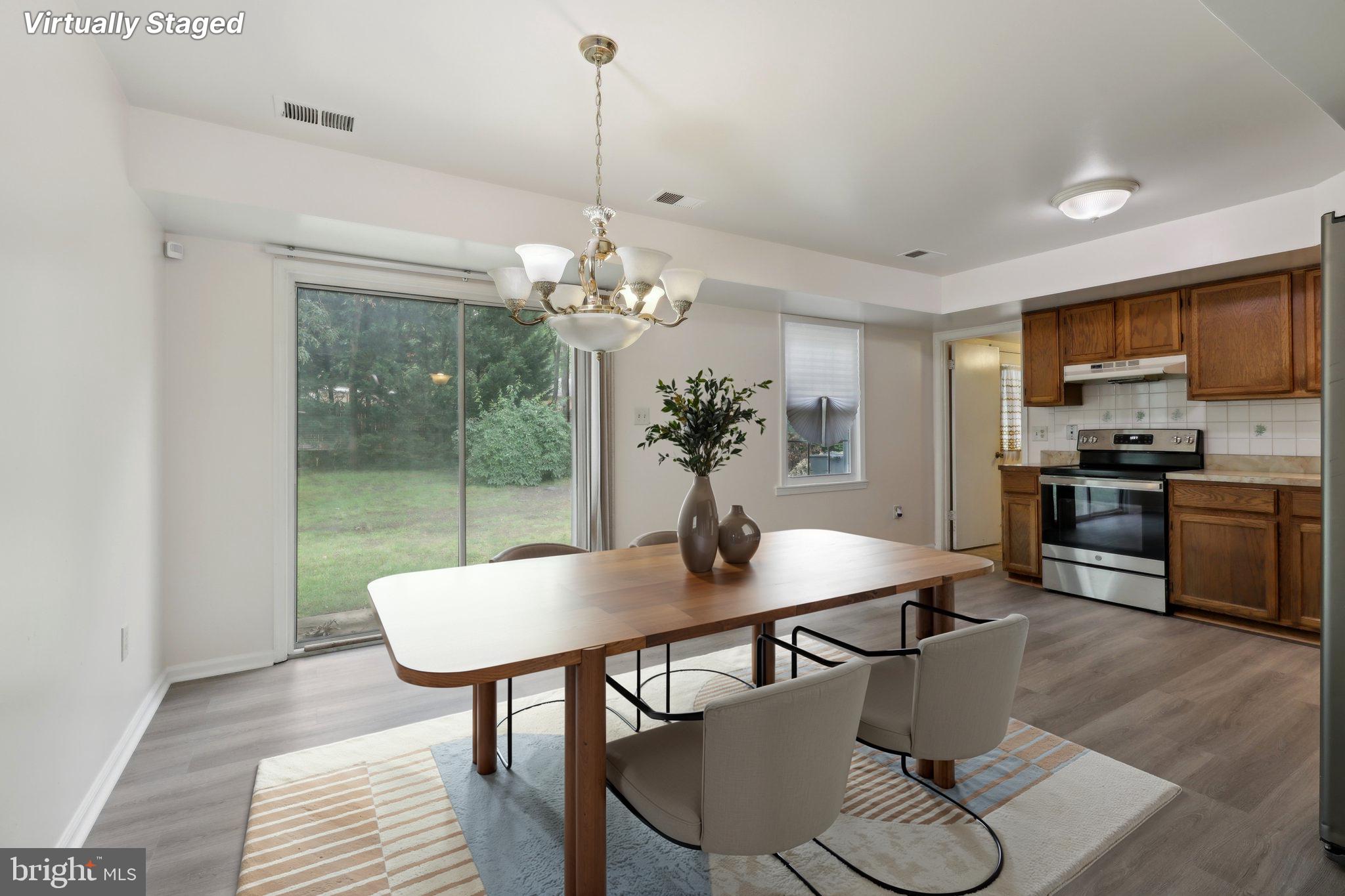 FOX RUN ESTATES - Residential