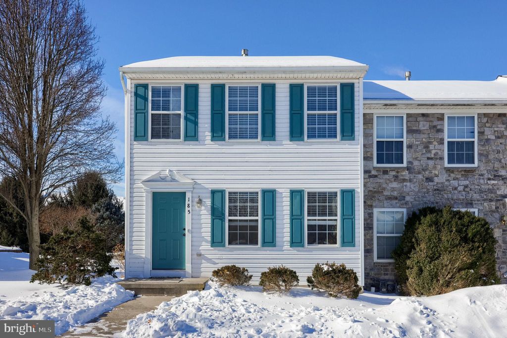 Photo of 185 Charles Circle, YORK, PA 17406 (MLS # PAYK2097240)
