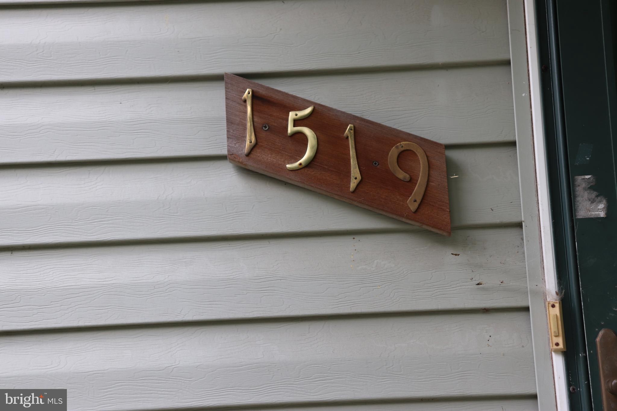 MIDDLE RIVER - Residential