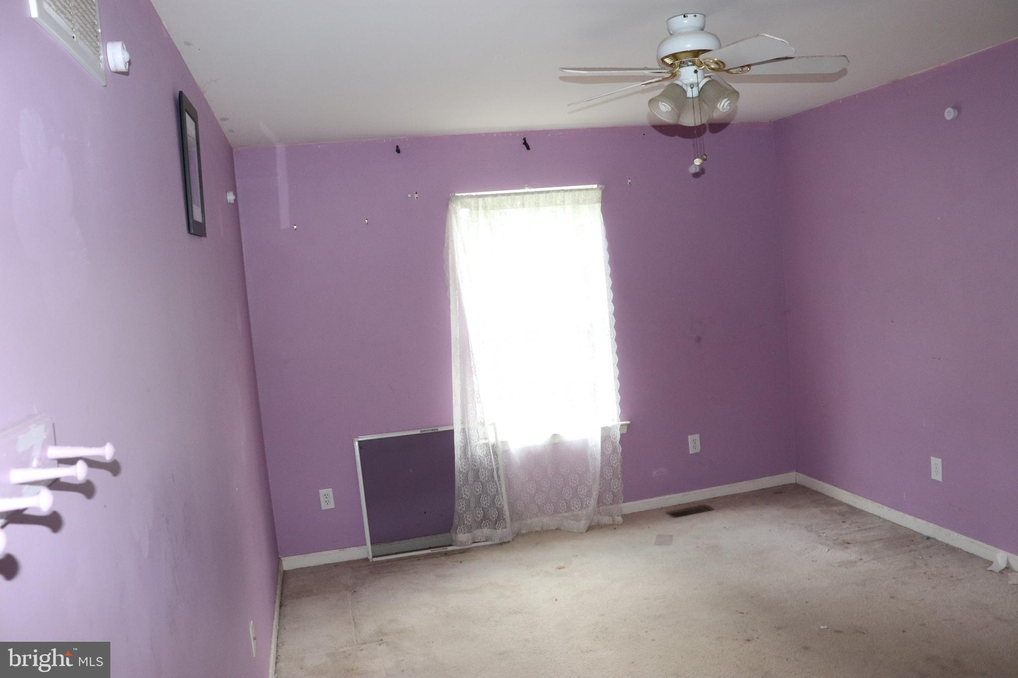 MIDDLE RIVER - Residential