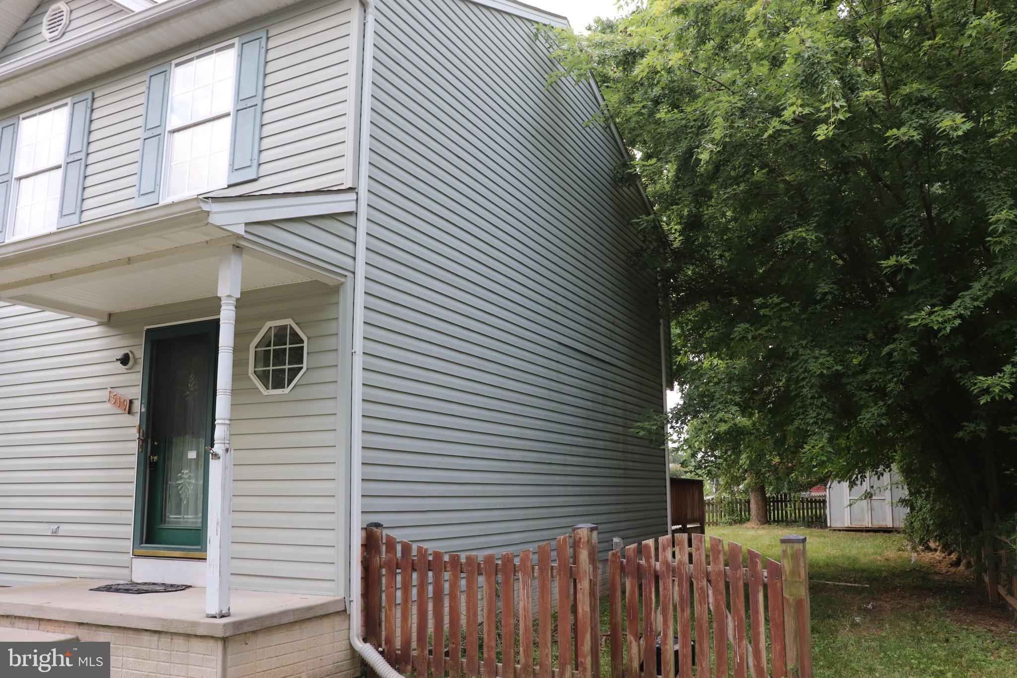 MIDDLE RIVER - Residential