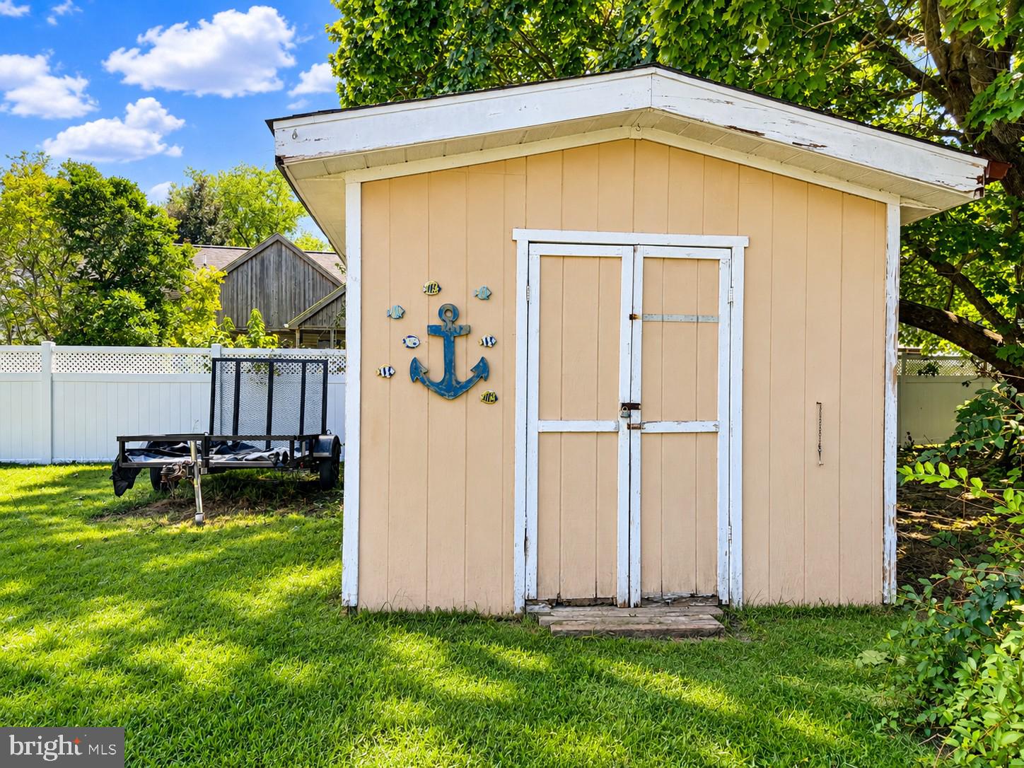 139 LOGANBERRY LANE